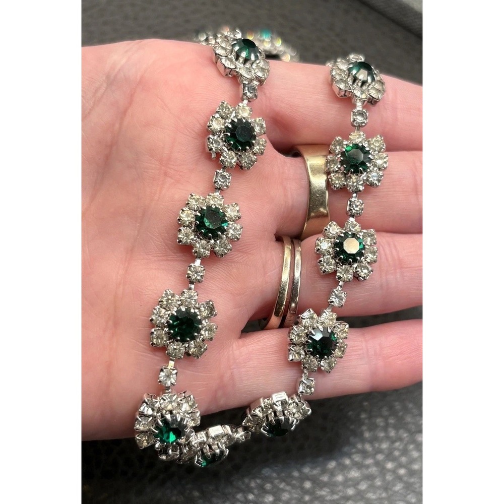 Vintage Green Crystal Rhinestone Flower Cluster Choker Necklace Silver Tone 17" - Picture 2 of 16